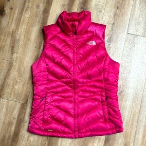 The North Face women’s puffer vest, hot pink, medium